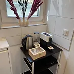 Fuer 3, Boxspringbetten, Kueche, Smart Tv, Internet דורטמונד