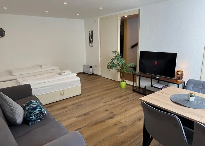 Lägenhet Fuer 3, Boxspringbetten, Kueche, Smart Tv, Internet